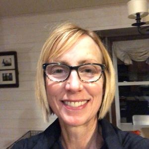 Meet your Posher, Laura